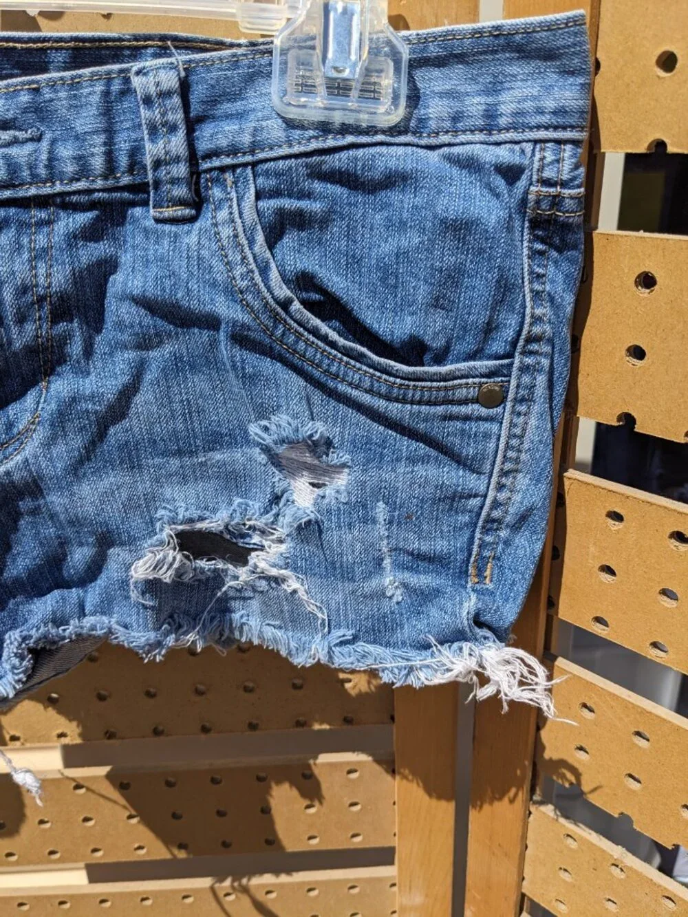 Mossimo Denim Cutoff Shorts Sz 9 - Picture 4 of 6